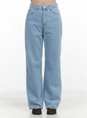 Light Straight Leg Jeans OL411