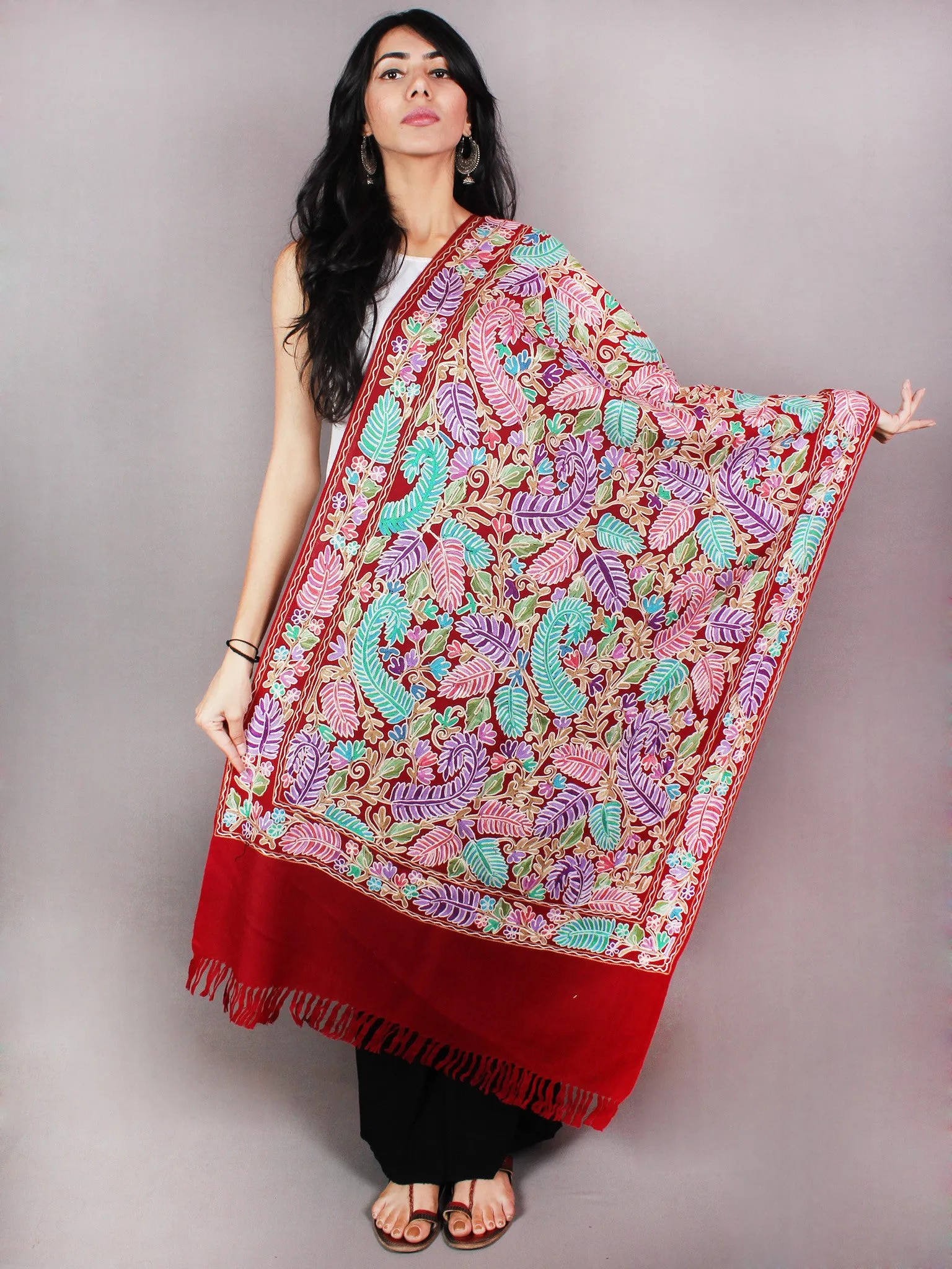 Maroon Aari Embroidery Pure Wool Jamawar Stole from Kashmir - S6317079