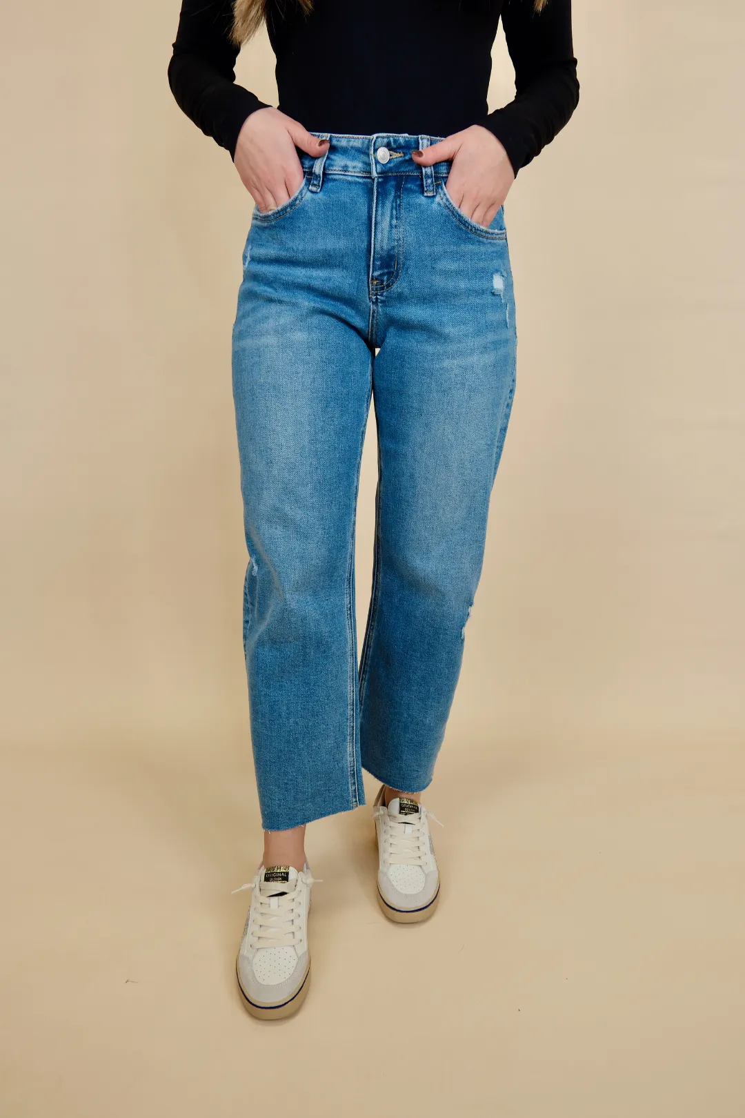 Shay High Rise Barrell Jeans