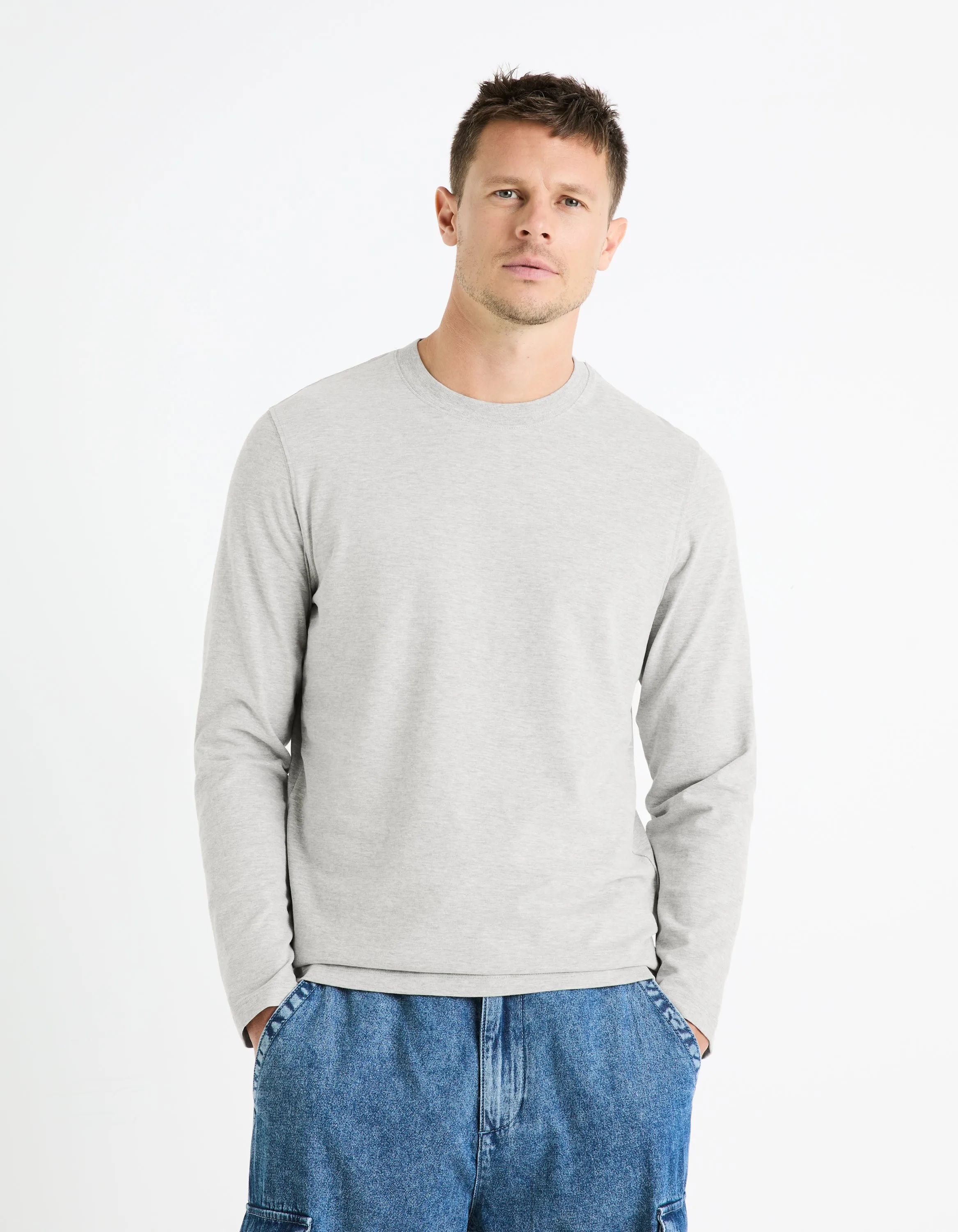 Unisex - Knitted - T-Shirt - Long sleeves - U / V / round neck